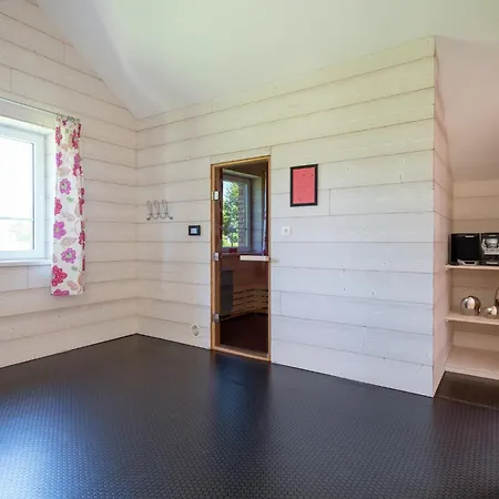 Rustic Retreat, Ovifat 別荘 ウェーム